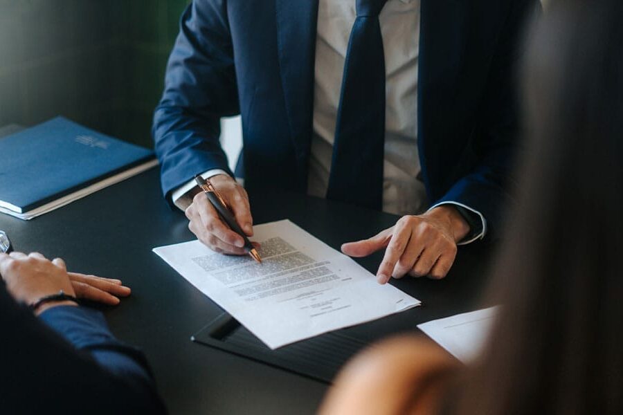 spouse filing a wrongful death lawsuit with a Houston attorney