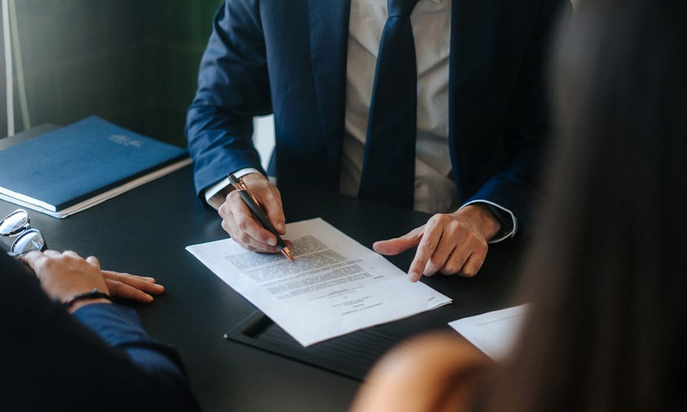 spouse filing a wrongful death lawsuit with a Houston attorney