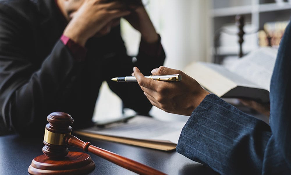 client meeting with a wrongful death lawyer in Houston, TX
